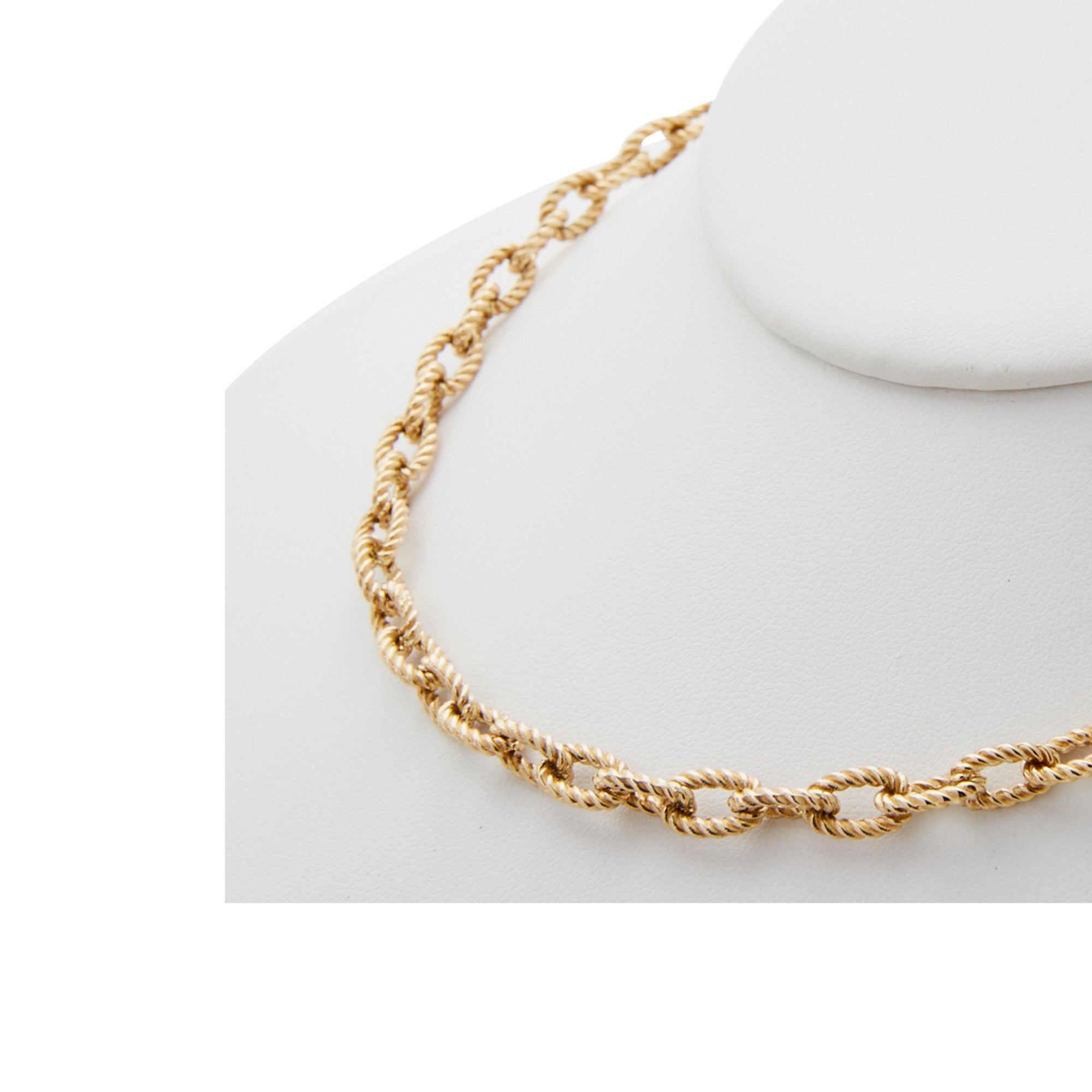 The Handmade Twist Chain from Jeuje Fine Jewelry on a white background