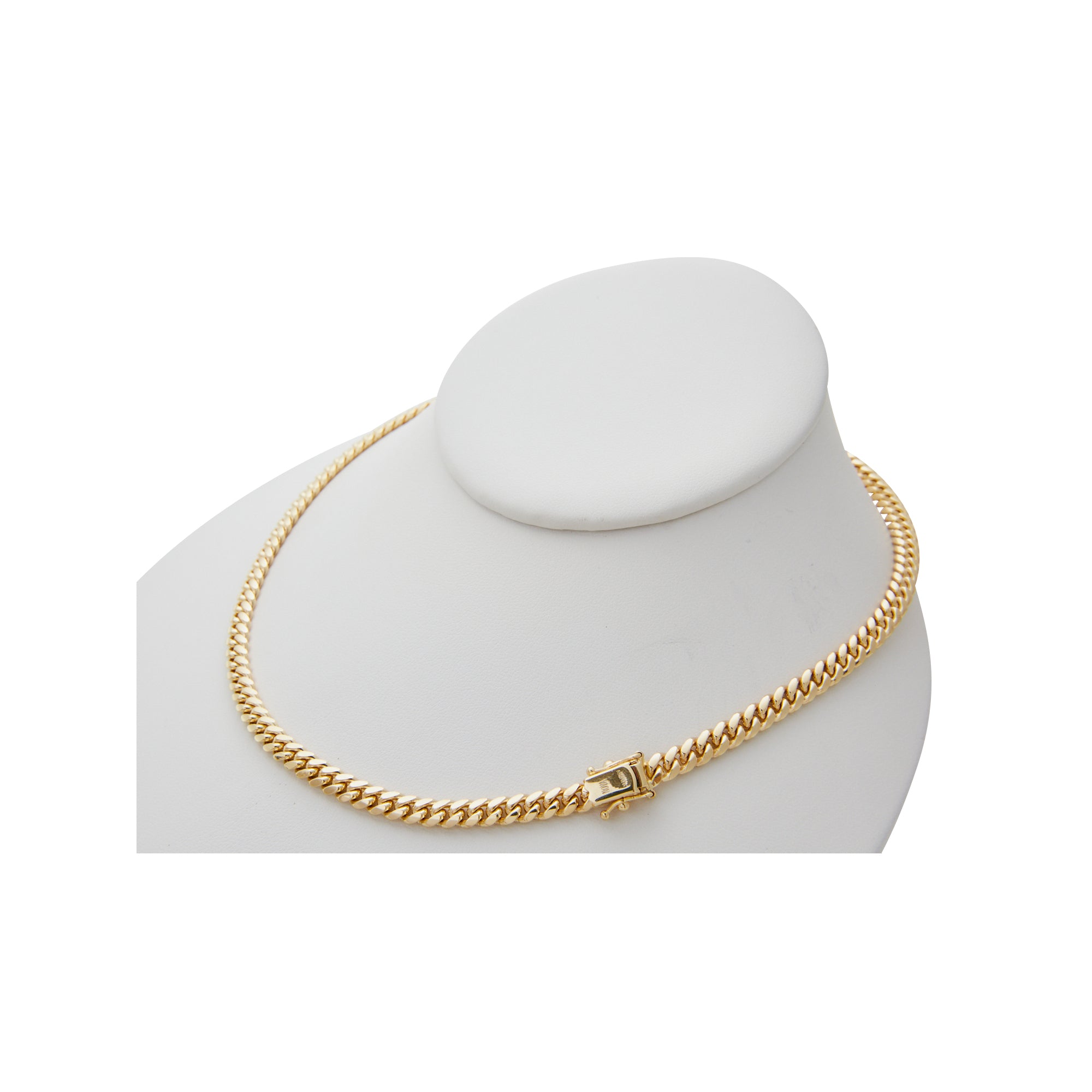 The Solid Cuban Chain from Jeuje Fine Jewelry on a white background