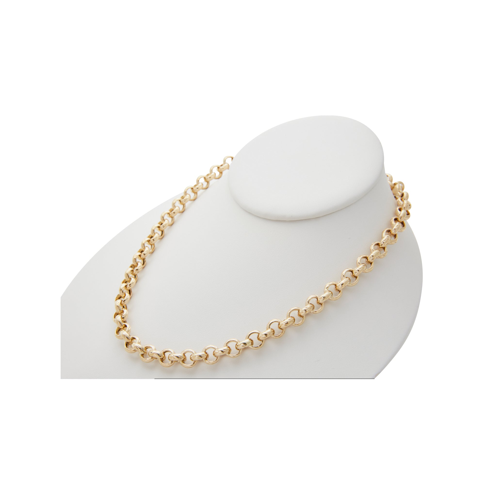 Oversized belcher chain from Jeuje Fine Jewelry on a white background