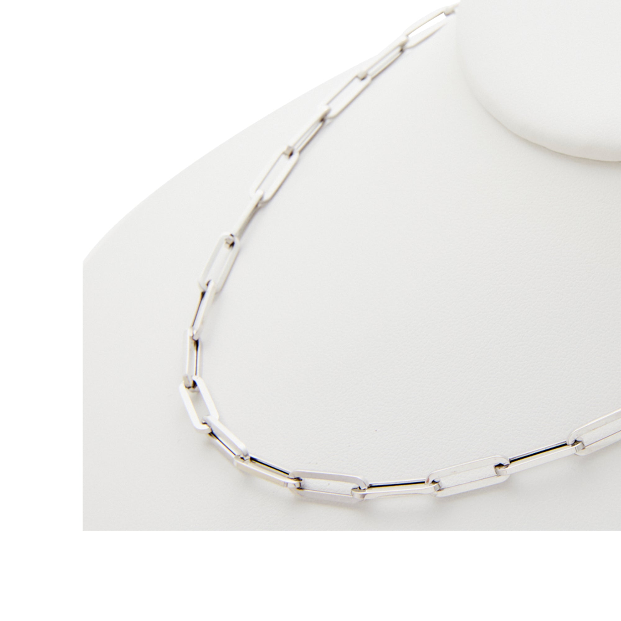 Classic paperclip chain necklace from Jeuje Fine Jewelry on a white background