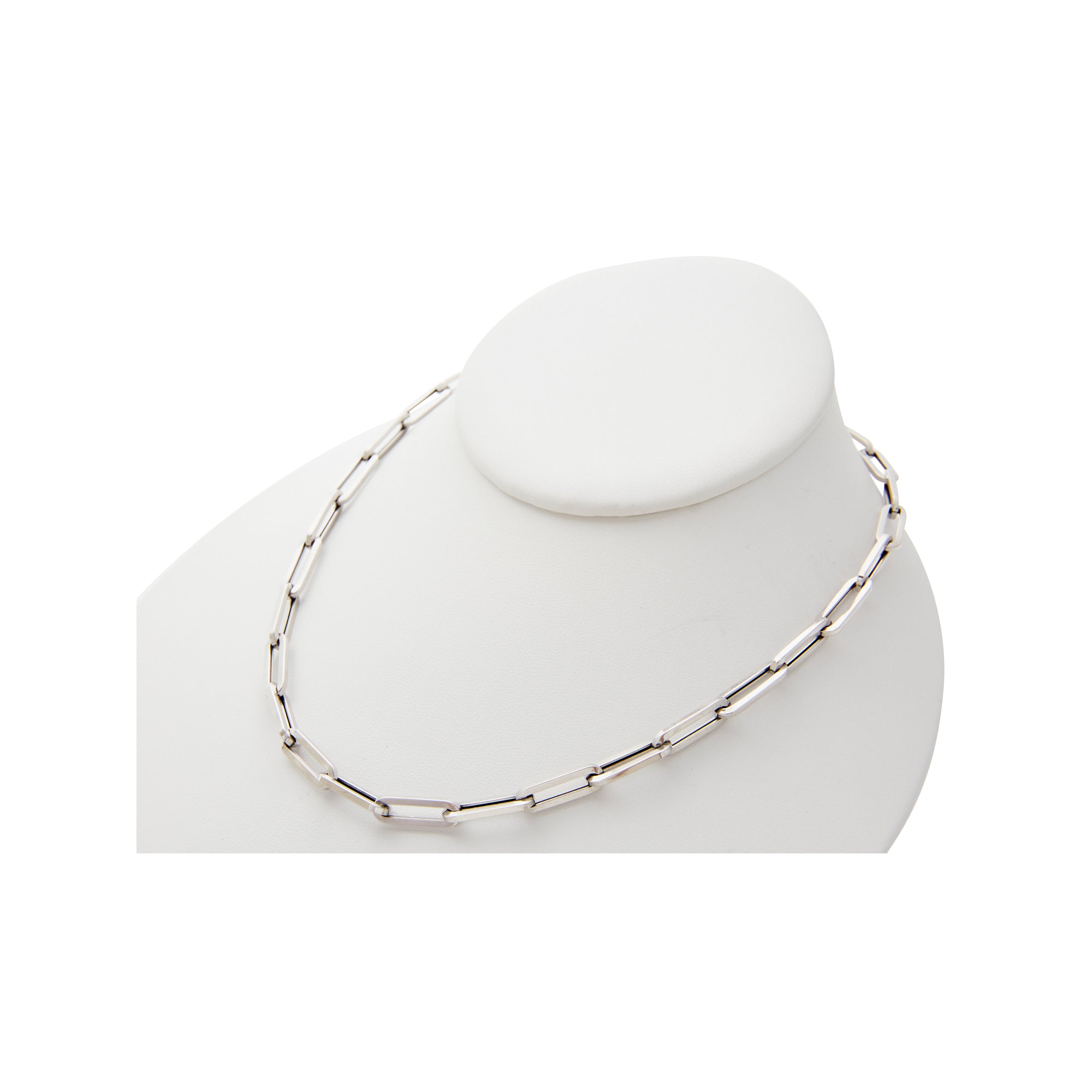 Classic paperclip chain necklace from Jeuje Fine Jewelry on a white background